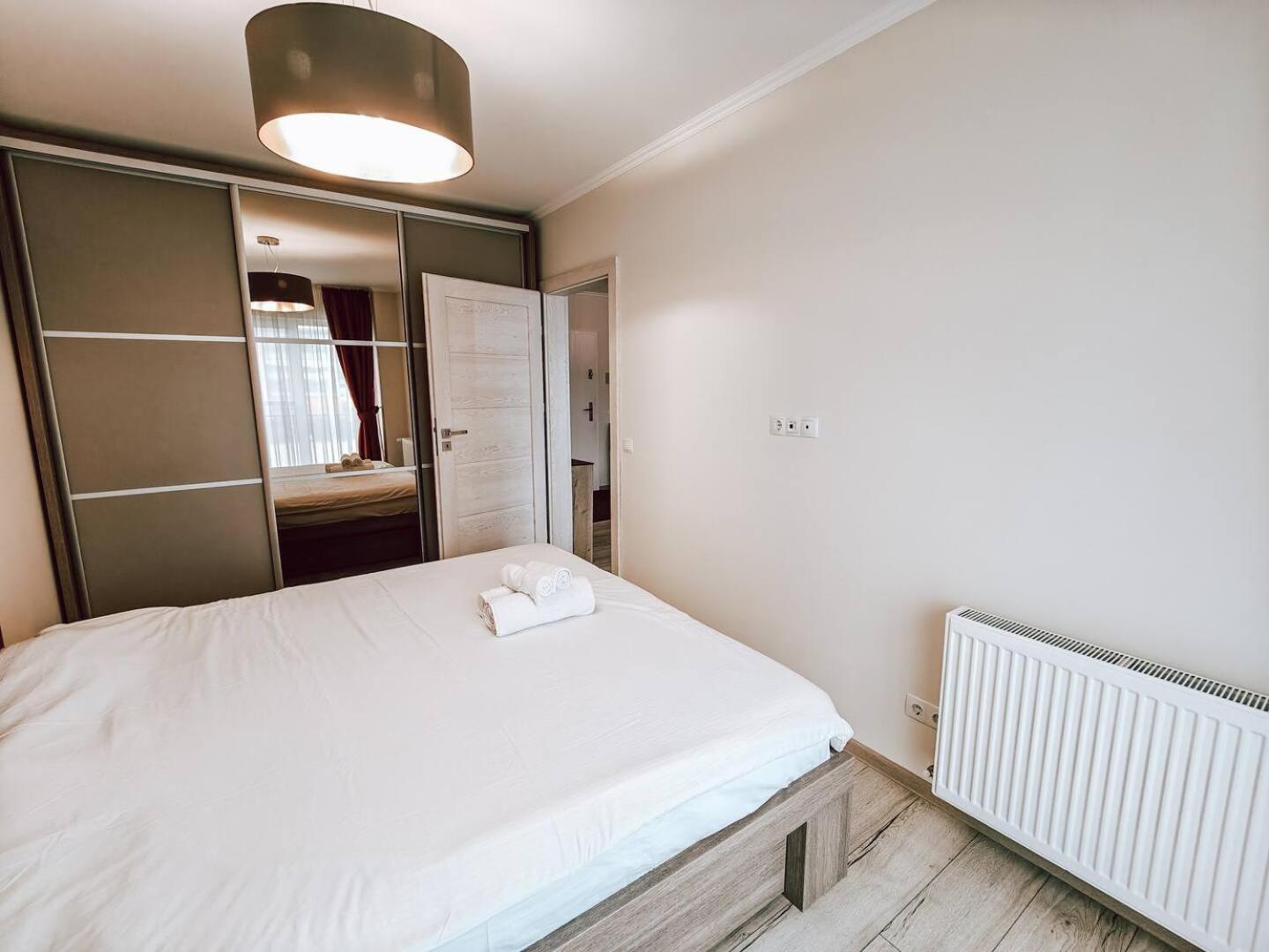 Elegant Escape Apartment *